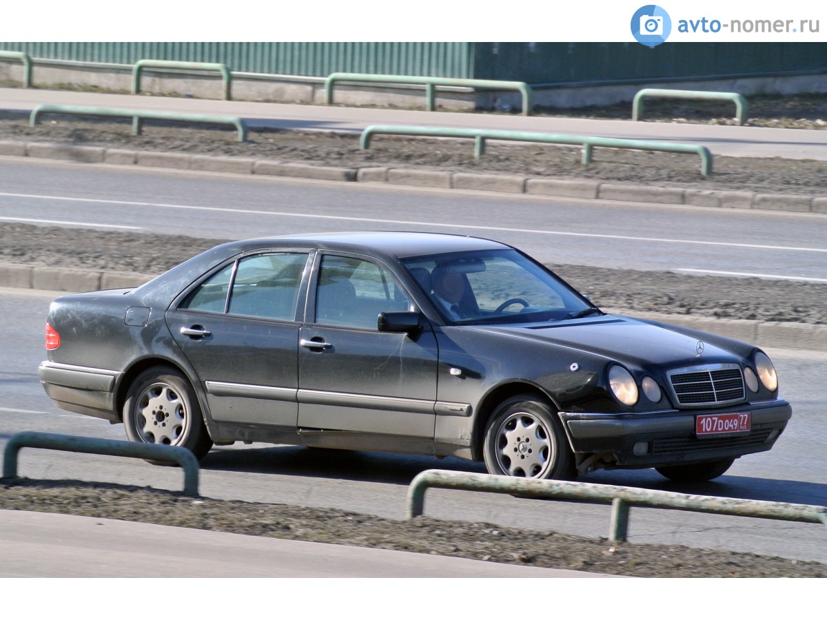 107 D 049 77, Mercedes-Benz E-Klasse 2nd gen Sedan (W210), 1995­–2002