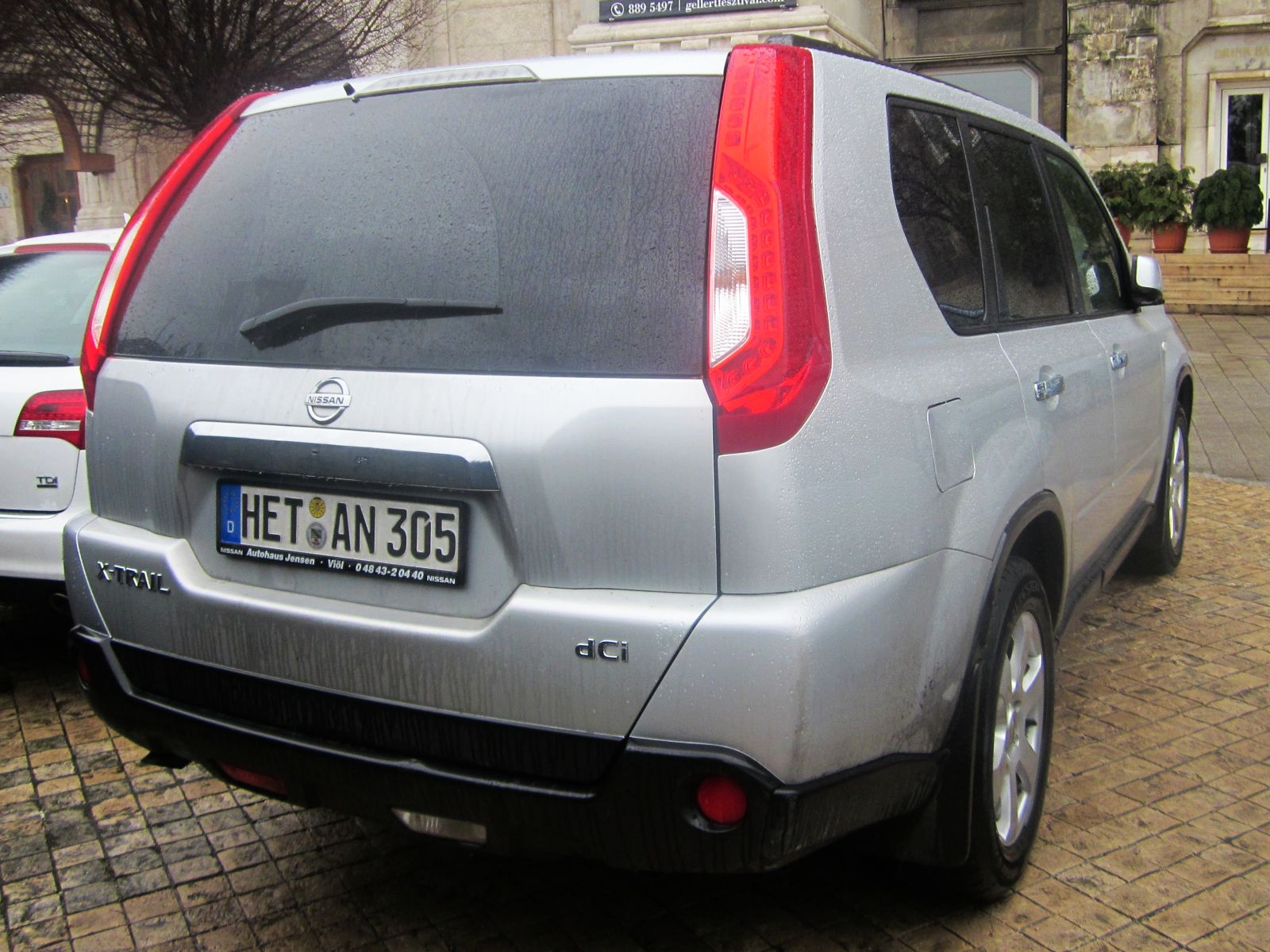 HET AN 305, Nissan X-Trail 