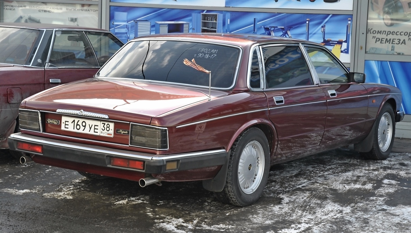е 169 уе 38, Daimler Double Six 
