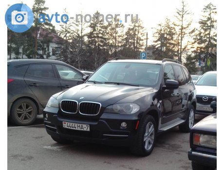 4444 HA-7, BMW X5