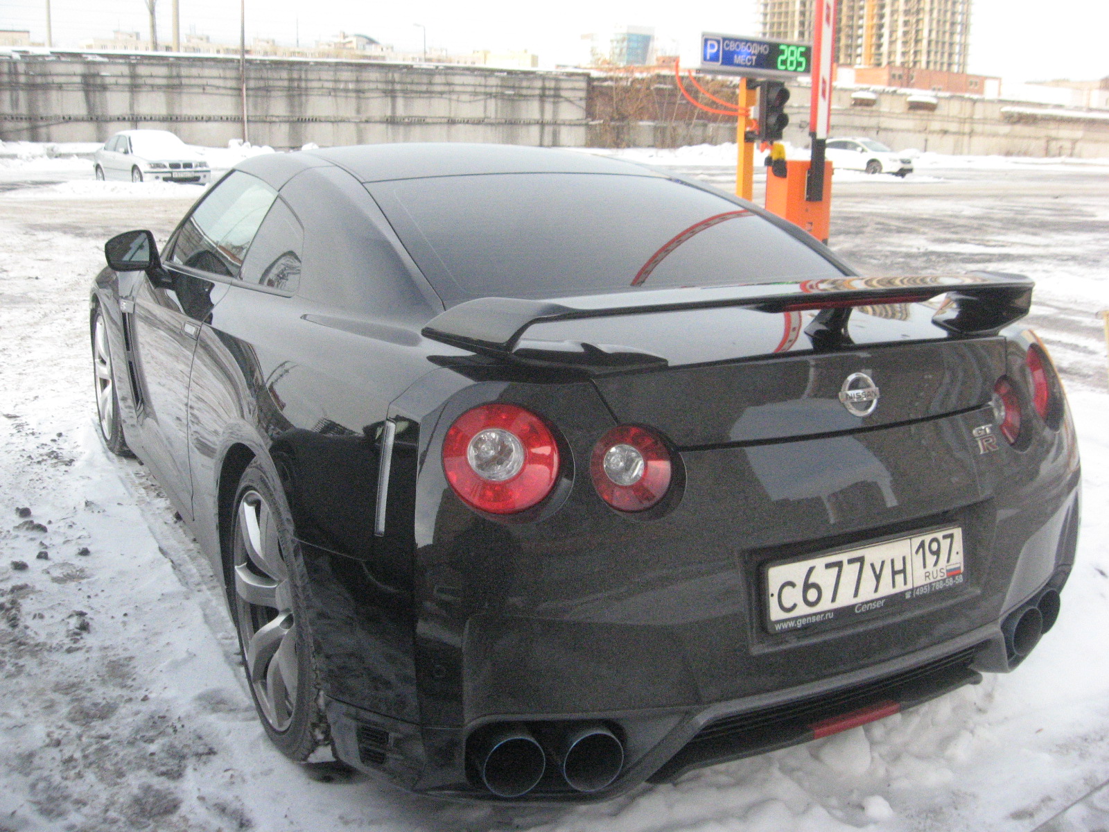 с 677 ун 197, Nissan GT-R 1st gen (R35), 2007–2016