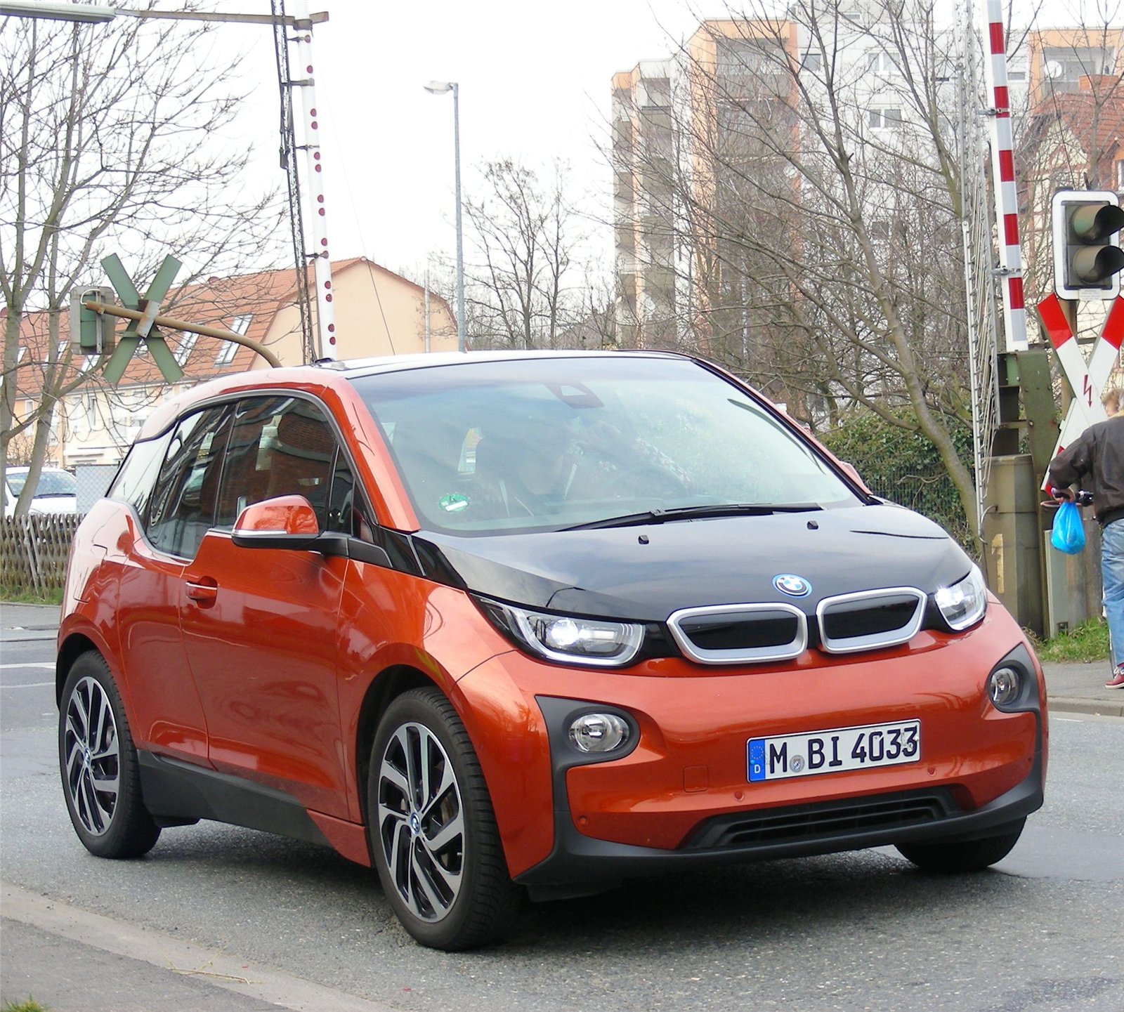 M BI 4033, BMW i3 1st gen (I01), 2013–2017