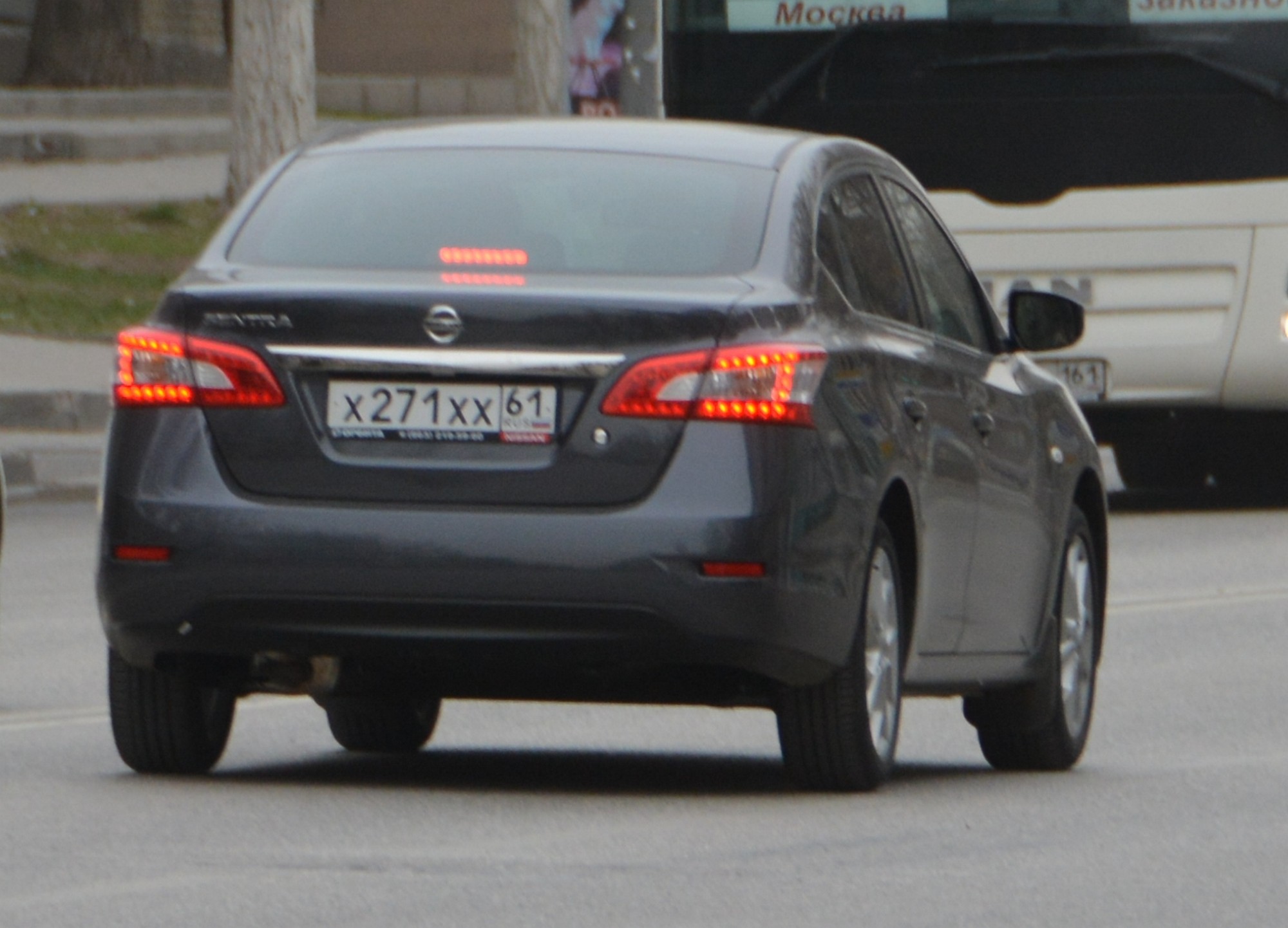 х 271 хх 61, Nissan Sentra 