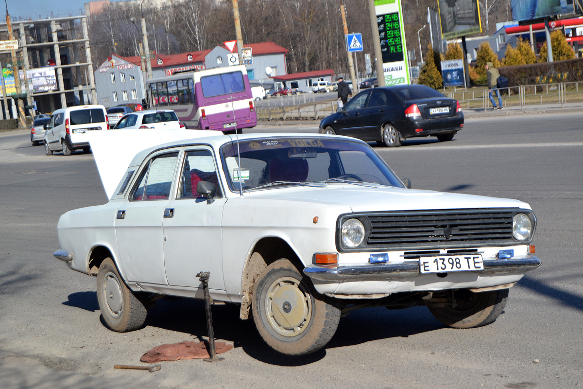 е 1398 ТЕ, GAZ 24 Волга 24-10/11/17 Sedan, facelift, 1986–1992