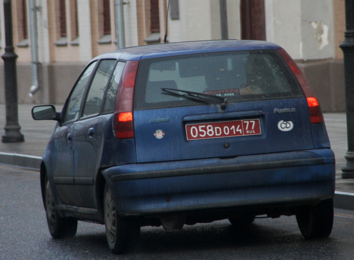 058 D 014 77, FIAT Punto 1st gen 3-door Hatch (176), 1993–2000