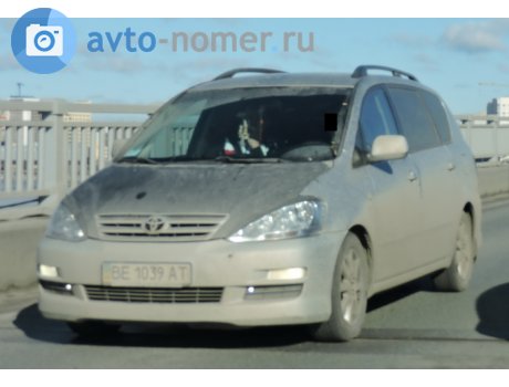 BE 1039 AT, Toyota Avensis Verso