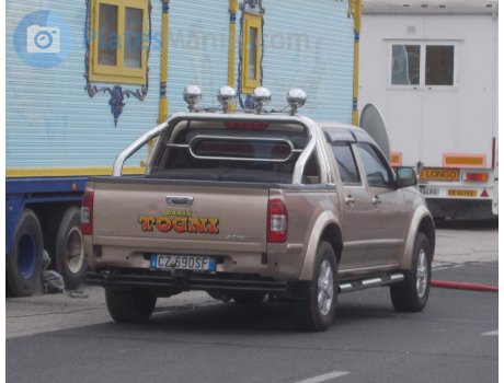 CZ 690 SF, Isuzu D-Max