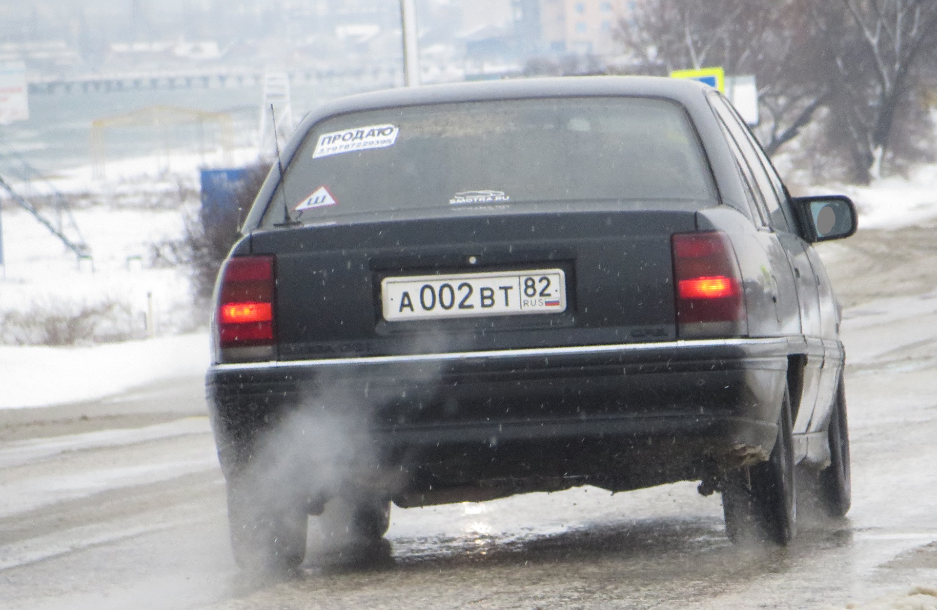 а 002 вт 82, Opel Omega 