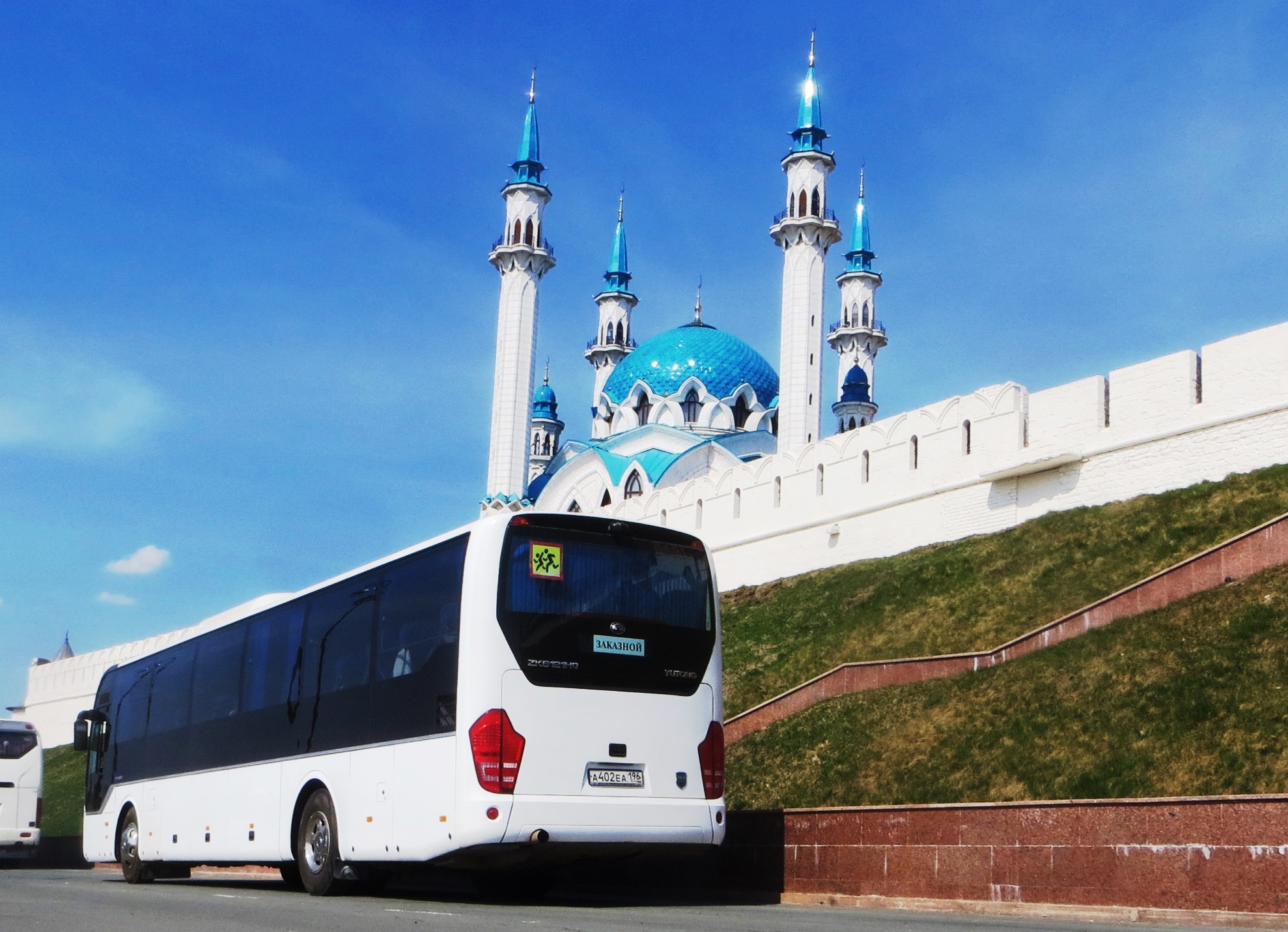 а 402 еа 196, Yutong ZK6121HQ Tiger 