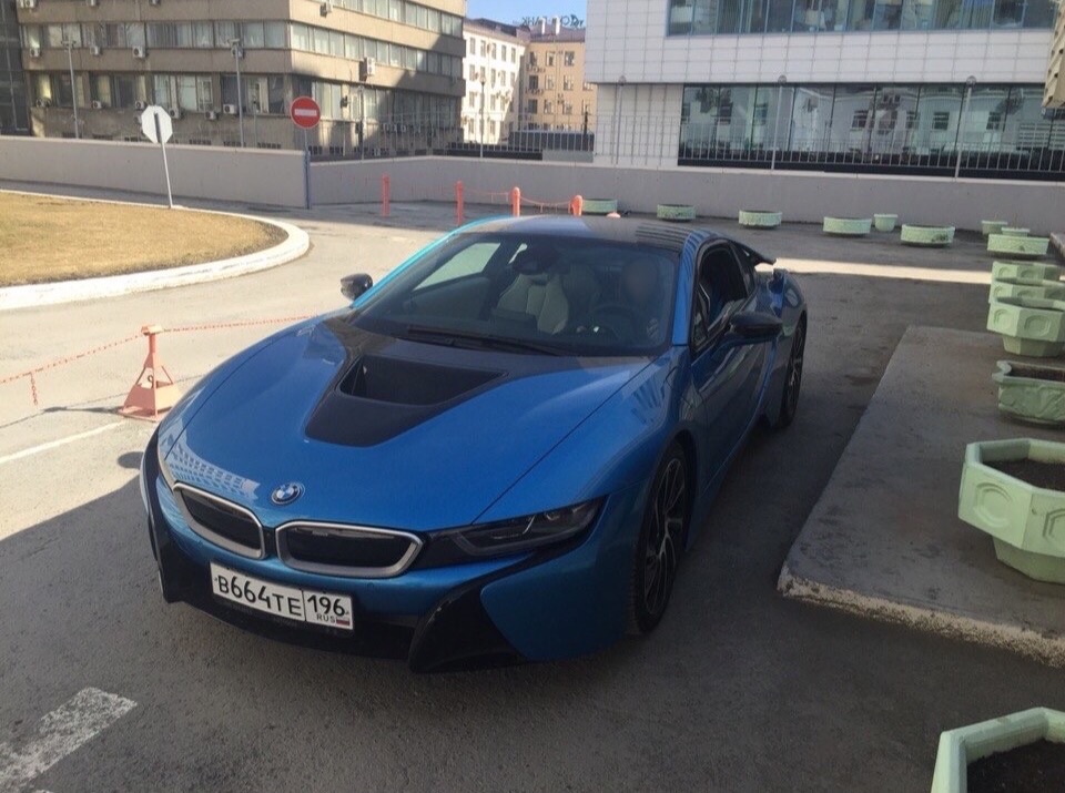 в 664 те 196, BMW i8 1st gen Coupé (I12), 2014–2020