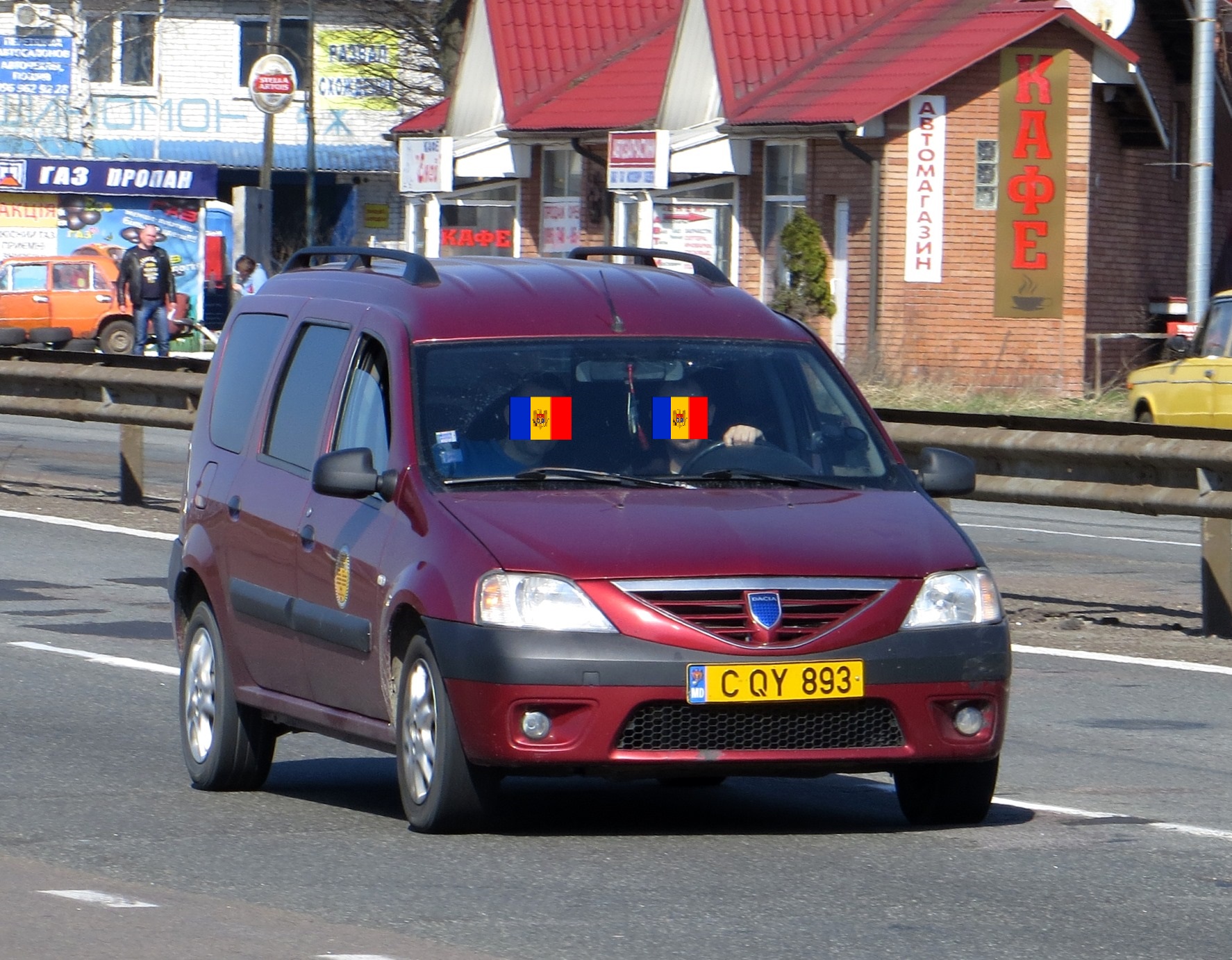 C QY 893, Dacia Logan 1st gen MCV (L90), 2006–2008