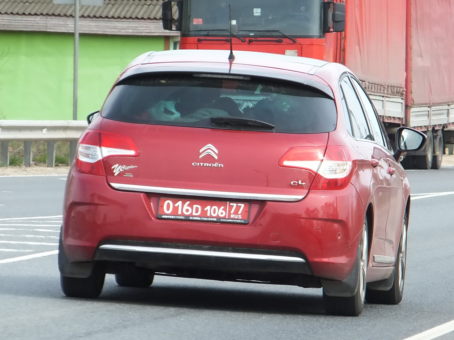 016 D 106 77, Citroёn C4 