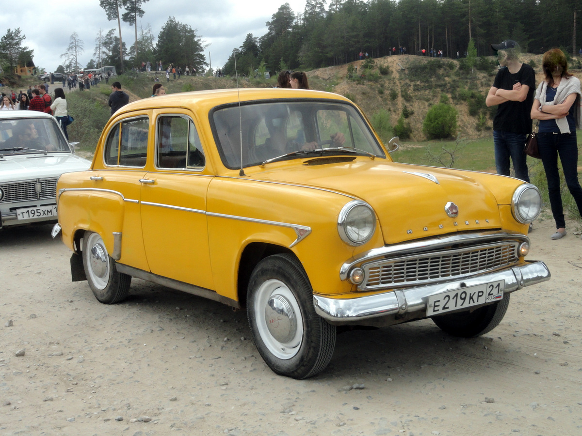 Москвич 407 ссср. Москвич 402 403. Москвич 401 и 402. Москвич 402 403. Москвич 407-412.