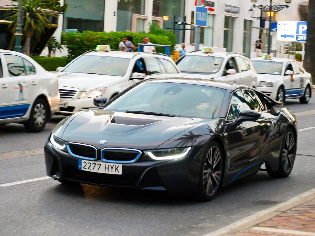 BMW i8 духлесс