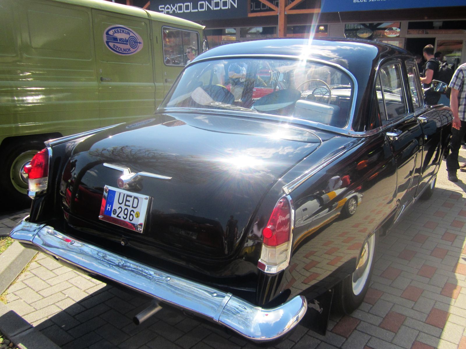 UED-296, GAZ 21 Волга 