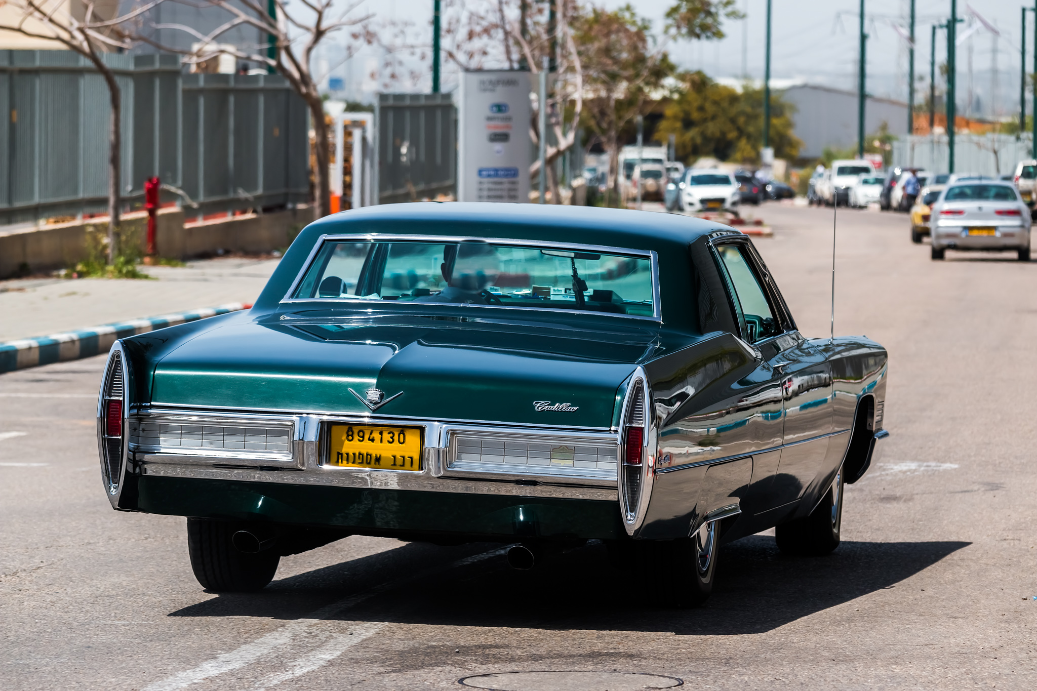 894-130, Cadillac Calais 1st gen 2-door Hardtop Coupé (68247/68257; C-body), 1965–1969