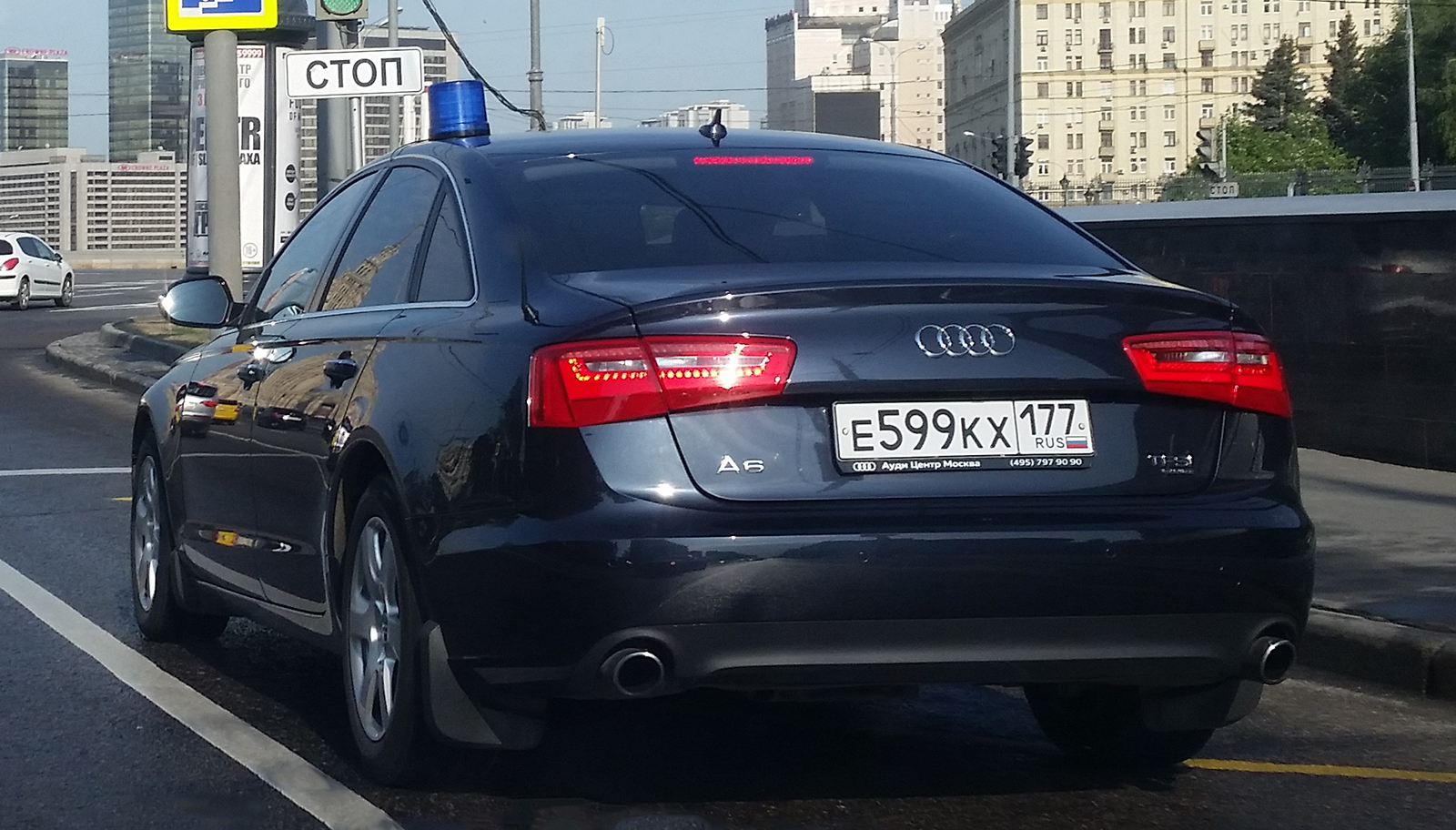 е 599 кх 177, Audi A6 