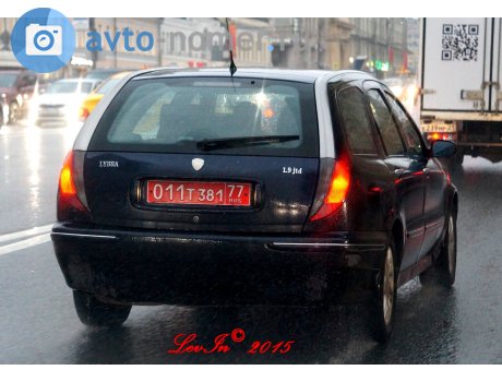 011T 381 77, Lancia Lybra