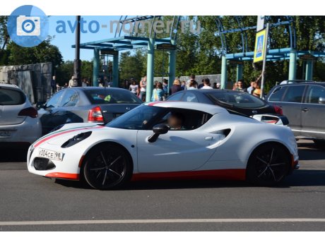 х004се98, Alfa Romeo 4C