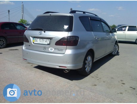 BE 1039 AT, Toyota Avensis Verso