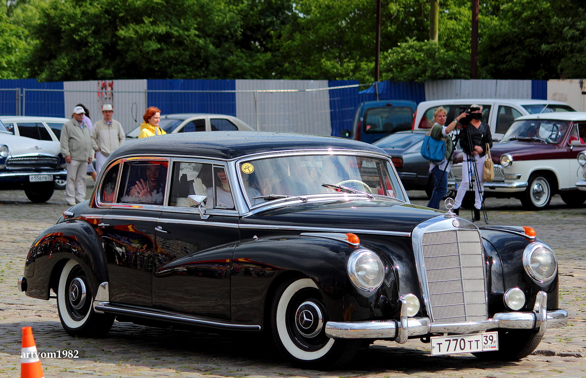 т 770 тт 39, Mercedes-Benz 300 