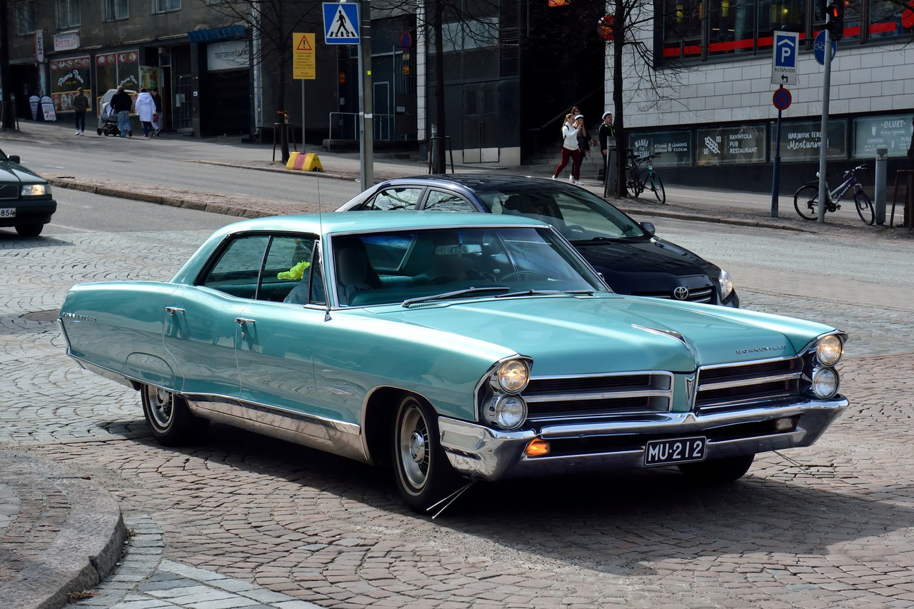 MU-212, Pontiac Bonneville 4th gen 1965 4-door Hardtop/Sedan (26239/26269; B-body), 1964–1965