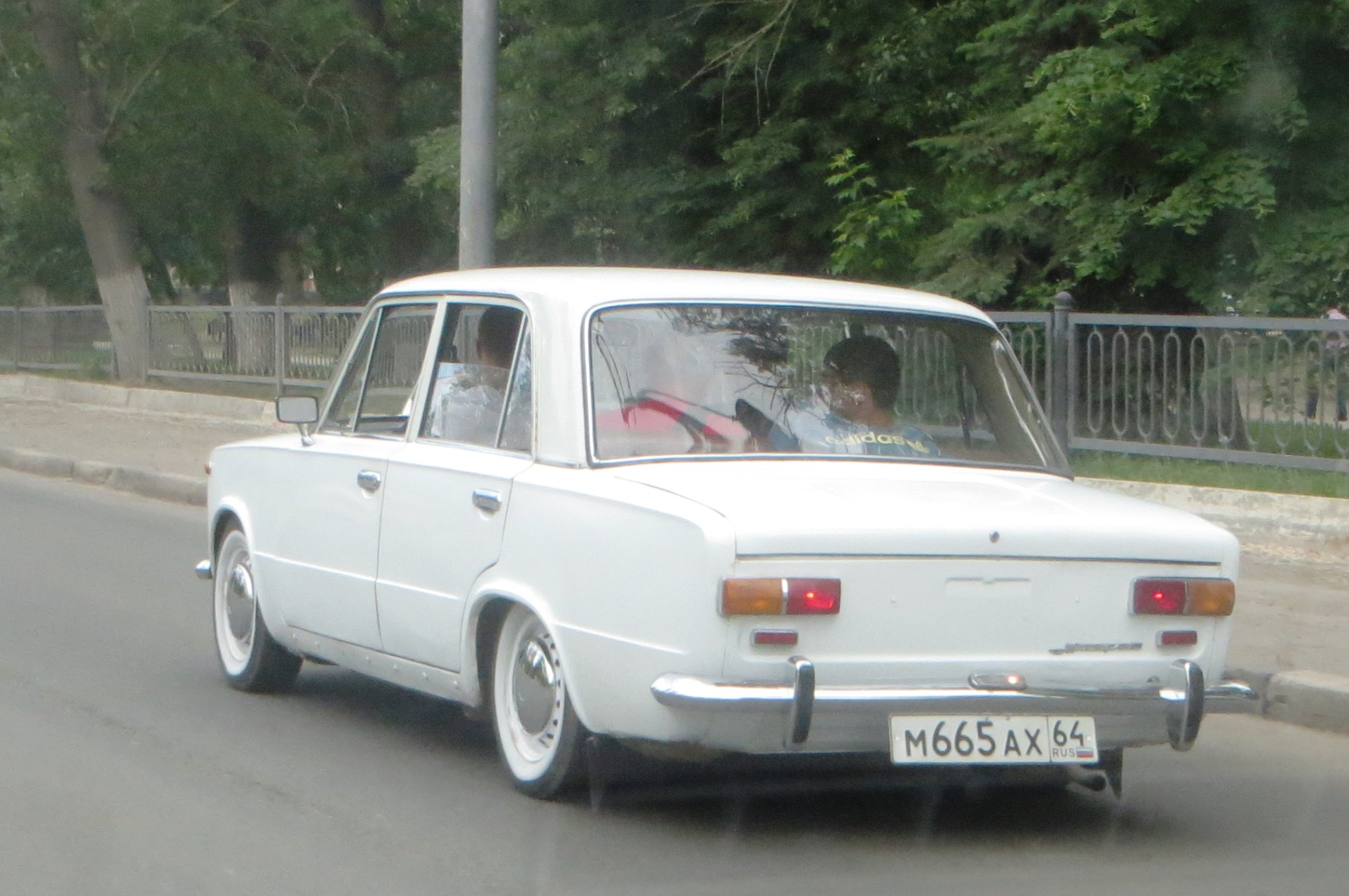 м 665 ах 64, Lada (VAZ) 2101 