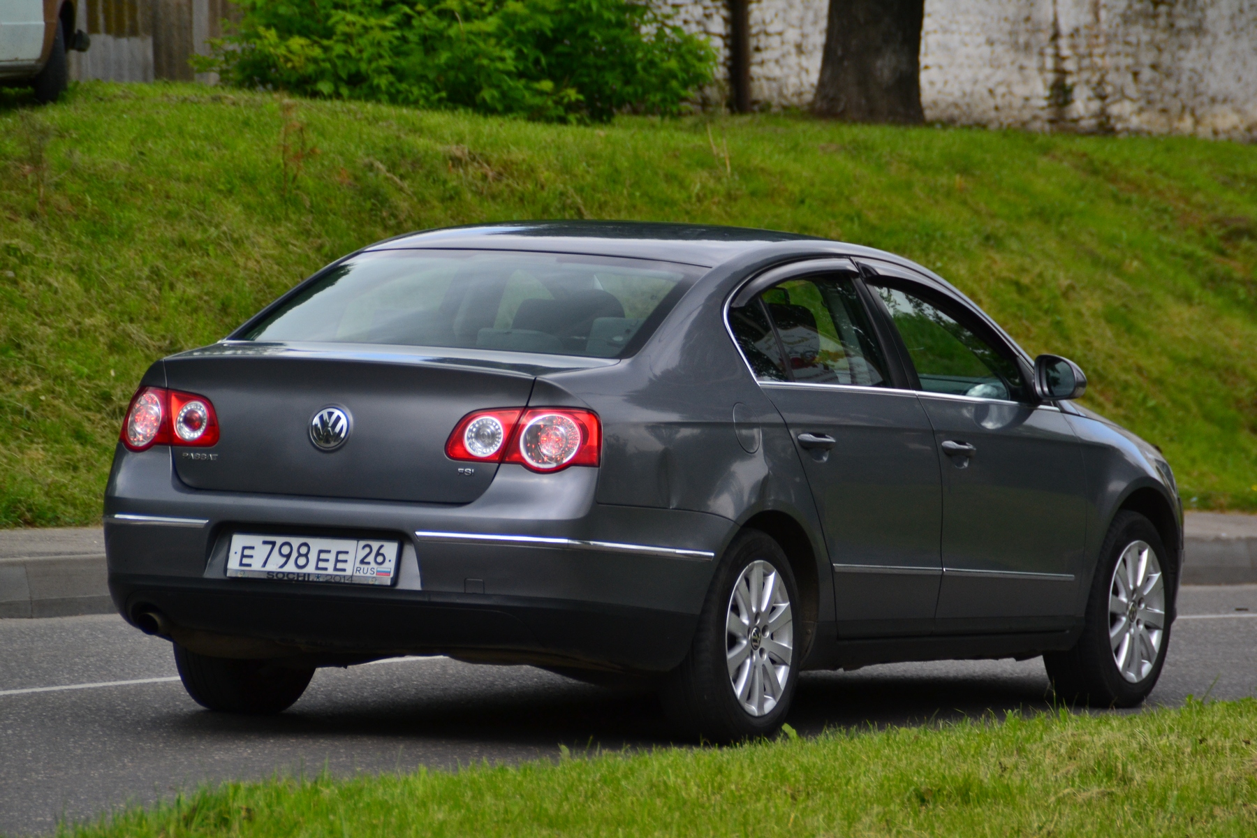 е 798 ее 26, Volkswagen Passat 