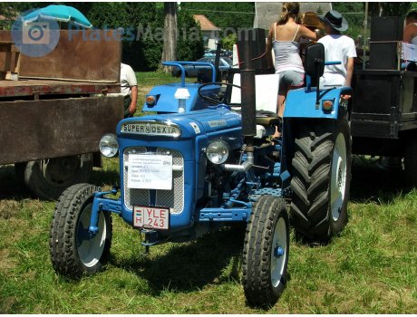 YLE-243, Fordson Super Dexta