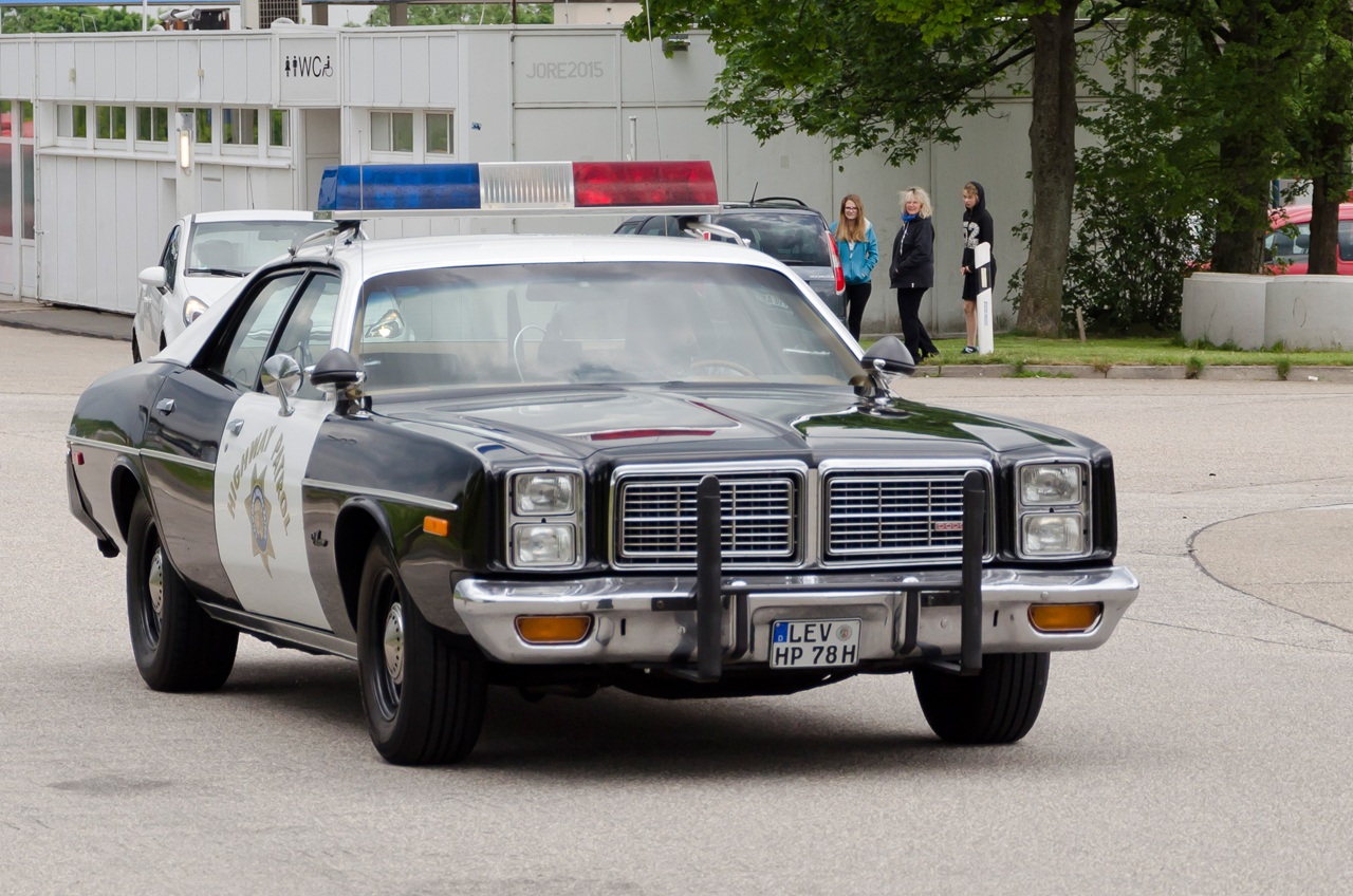 LEV HP 78 H, Dodge Monaco 4th gen 1977/1978 4-door Sedan (41; B-body), 1976–1978