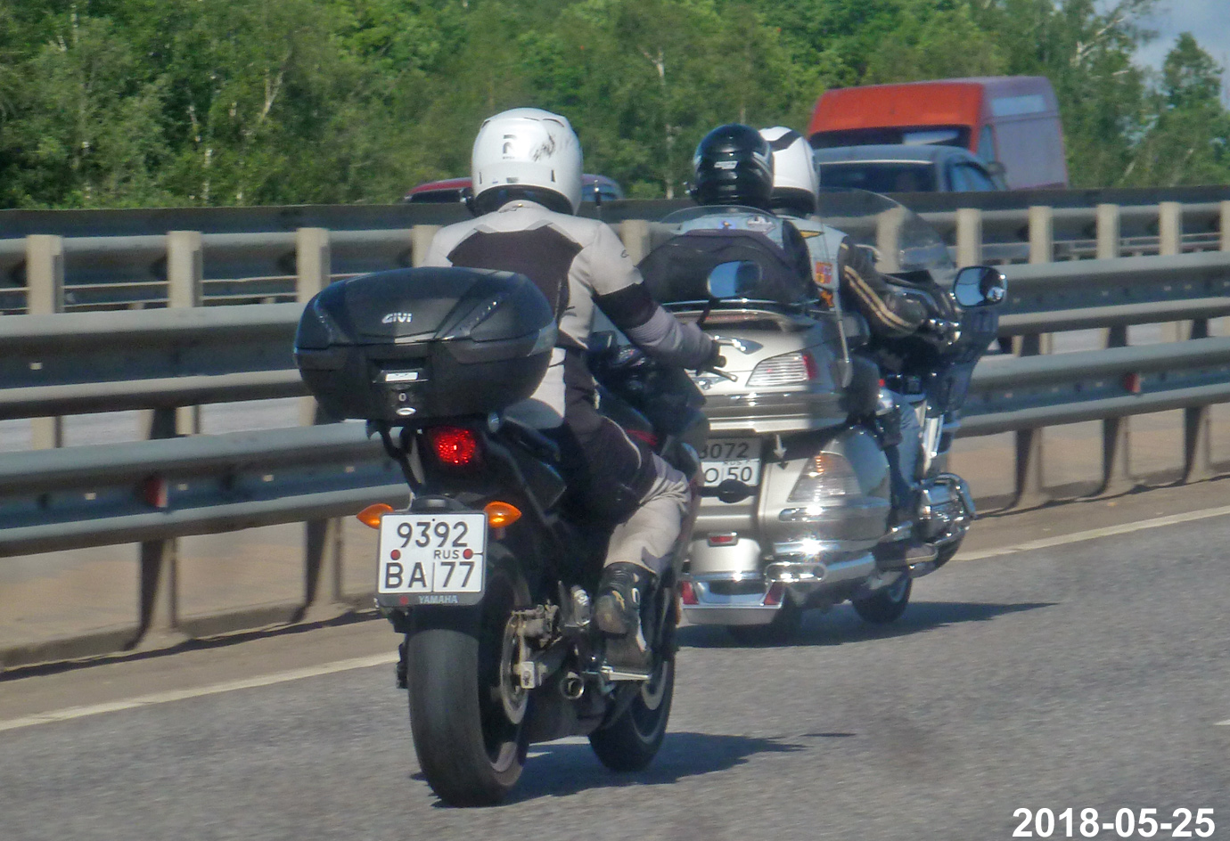 9392 ва 77, Yamaha FZ 6-R, 2010–2017