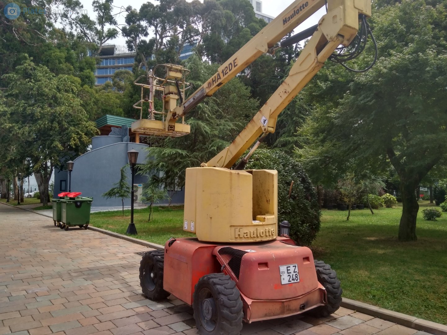 EZ-248, Trailers (1993) 